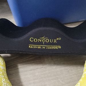 Bbl pillow/ with back board..never used board...